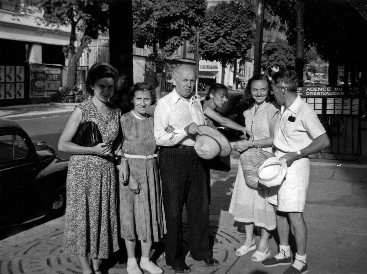 Stanisław Vincenz with Irena and Barbarą and his sister Maria, brother Kazimierz and brother’s wife Halszka, Grenoble, 1952